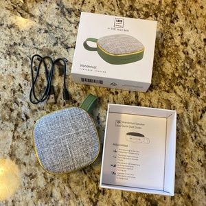 NWOT Jilly Box x LSTN Sound Co. Wanderlust Travel Speaker
